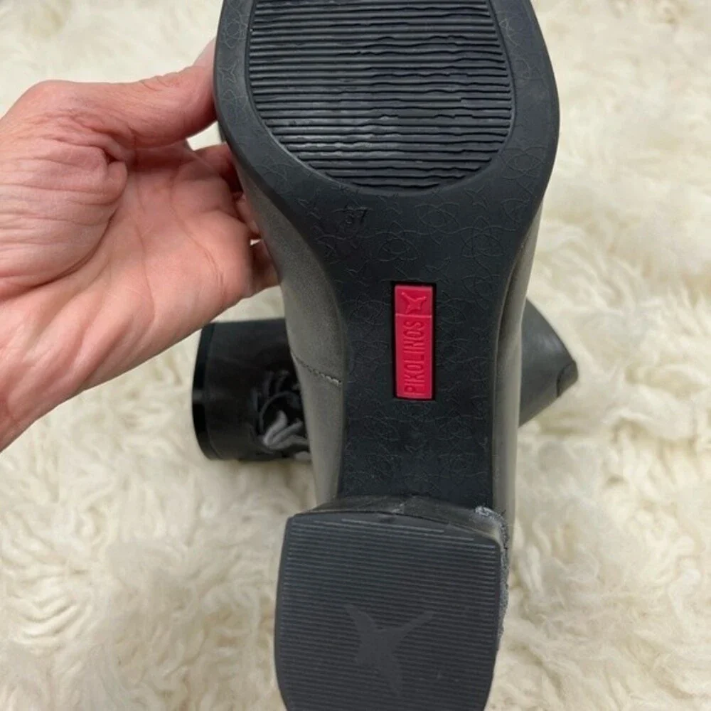 Pikolino embroidered block heel